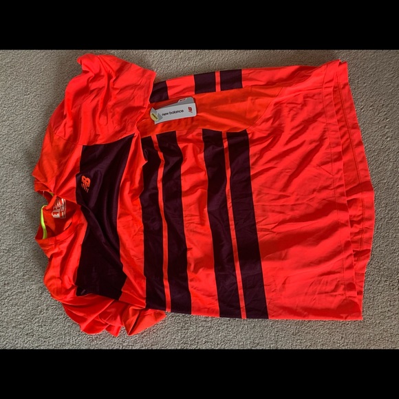 New Balance running Tech shirt XL - Picture 1 of 1